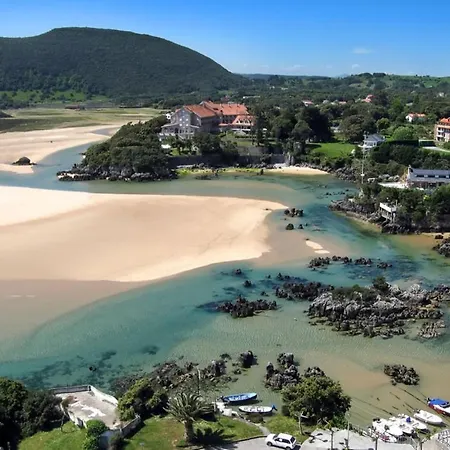 Playas De Quejo * Isla Plana