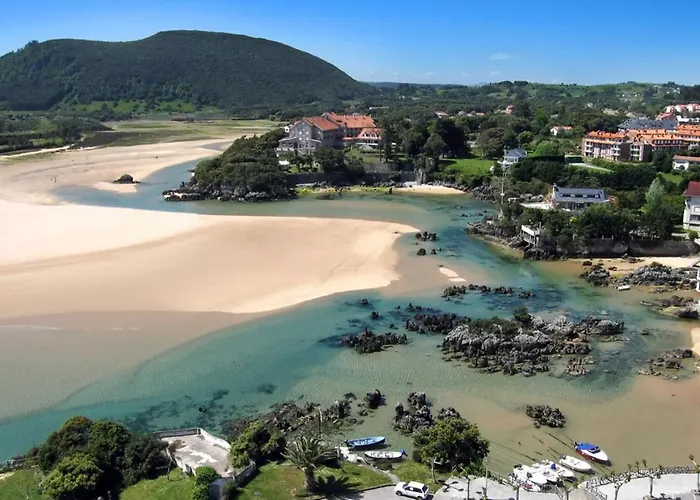 Playas De Quejo * Isla Plana