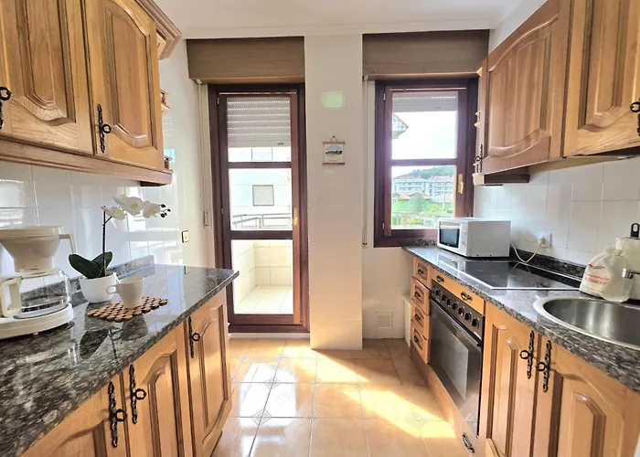 Lägenhet Playas De Quejo